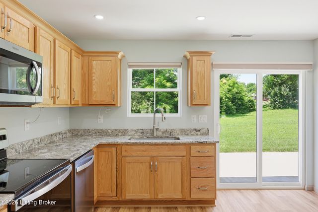 200 Evergreen Dr, Lawrenceburg, KY 40342