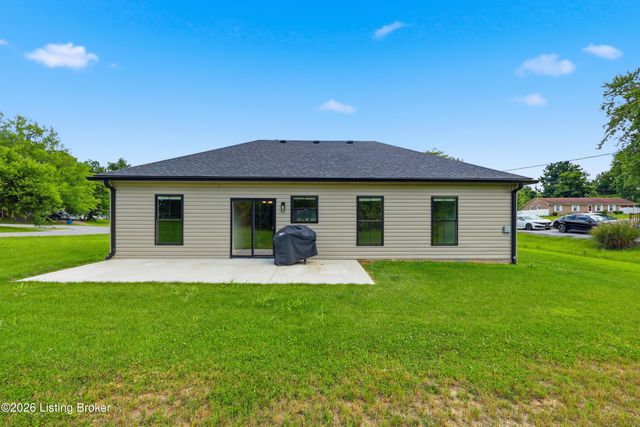 200 Evergreen Dr, Lawrenceburg, KY 40342