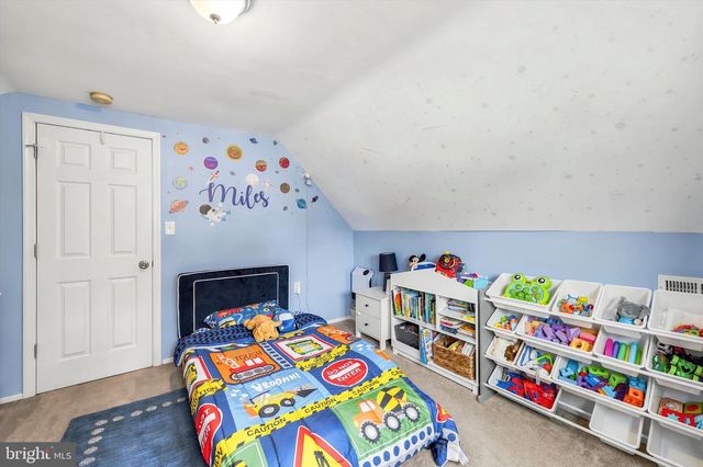 57 WHITEWOOD DR, Levittown, PA 19057
