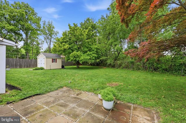 57 WHITEWOOD DR, Levittown, PA 19057