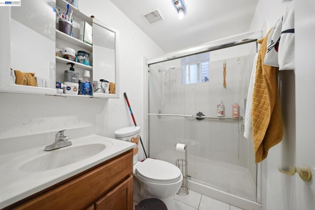 2223 E 23Rd St, Oakland, CA 94606