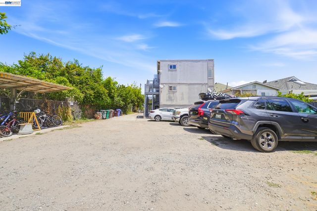 2223 E 23Rd St, Oakland, CA 94606
