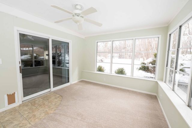 8125 Spring Valley Road, Waconia, MN 55387