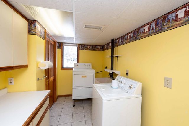 8125 Spring Valley Road, Waconia, MN 55387