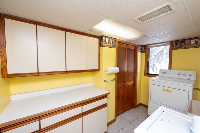 8125 Spring Valley Road, Waconia, MN 55387