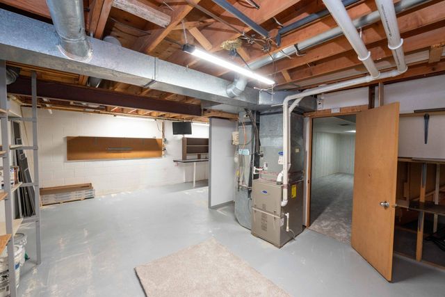 8125 Spring Valley Road, Waconia, MN 55387