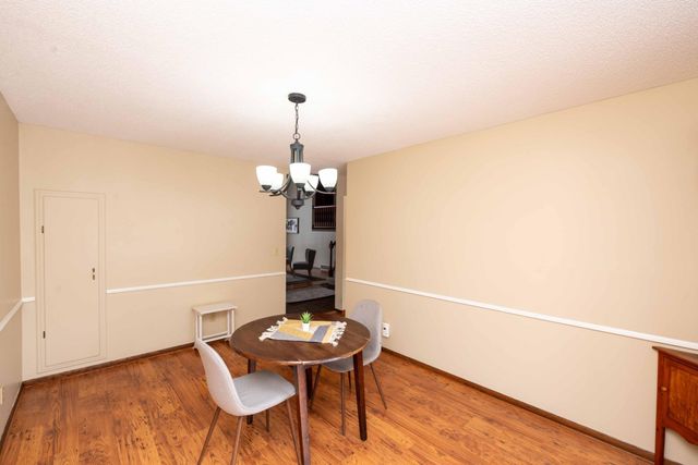 8125 Spring Valley Road, Waconia, MN 55387