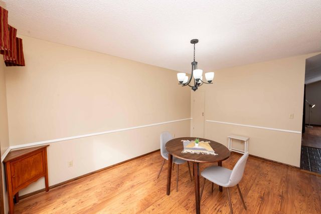 8125 Spring Valley Road, Waconia, MN 55387