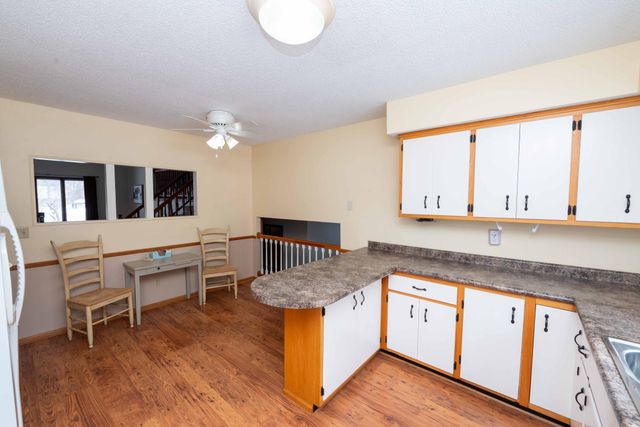 8125 Spring Valley Road, Waconia, MN 55387