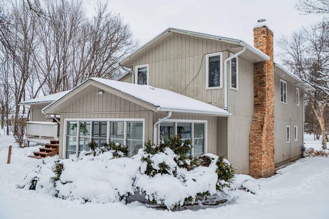 8125 Spring Valley Road, Waconia, MN 55387