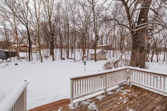 8125 Spring Valley Road, Waconia, MN 55387