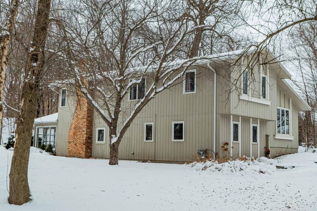 8125 Spring Valley Road, Waconia, MN 55387