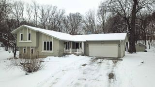 8125 Spring Valley Road, Waconia, MN 55387