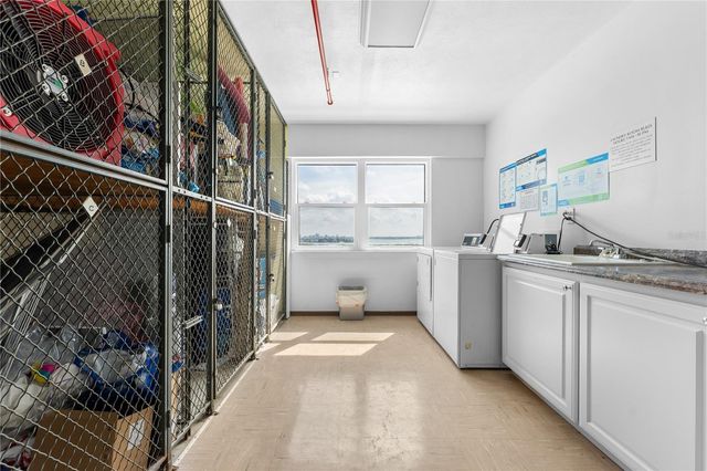 1700 BENJAMIN FRANKLIN DRIVE 10F, Sarasota, FL 34236