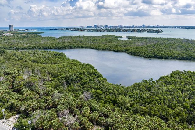 1700 BENJAMIN FRANKLIN DRIVE 10F, Sarasota, FL 34236