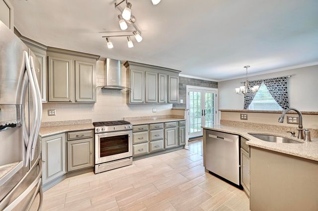 256 Clover Ridge Avenue, Fort Thomas, KY 41075