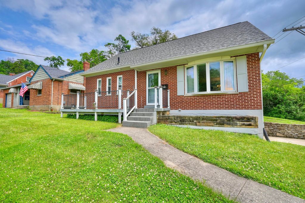 256 Clover Ridge Avenue, Fort Thomas, KY 41075