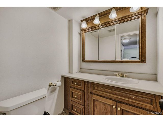 7072 Taft Ct, Arvada, CO 80004