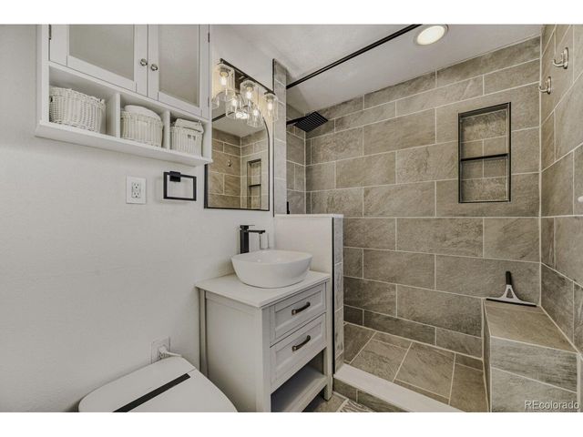 7072 Taft Ct, Arvada, CO 80004