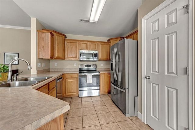 2046 Pine Woods Road, Springdale, AR 72762