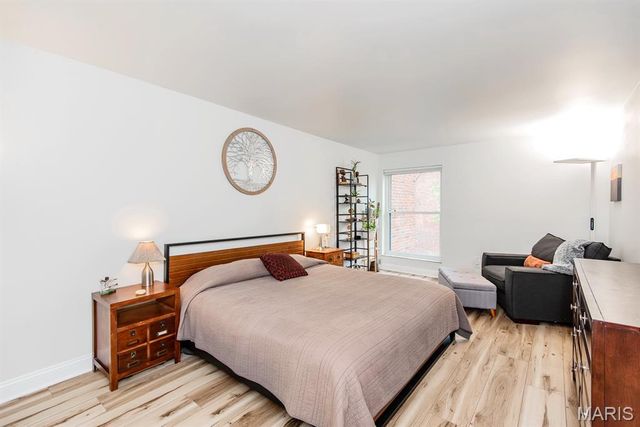 550 Coeur De Royale Drive 301, Creve Coeur, MO 63141