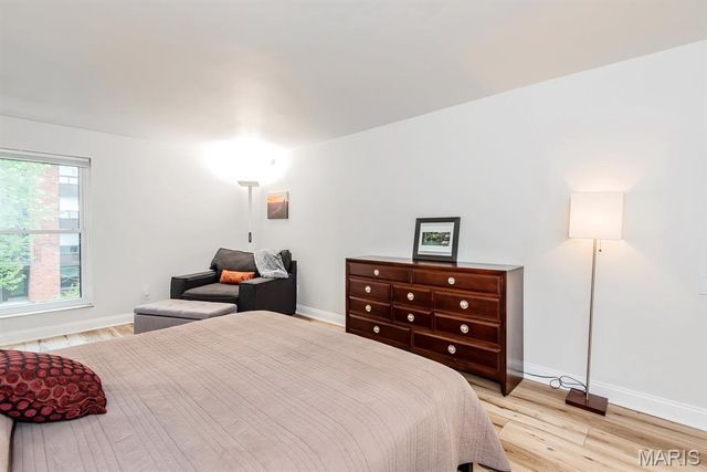 550 Coeur De Royale Drive 301, Creve Coeur, MO 63141