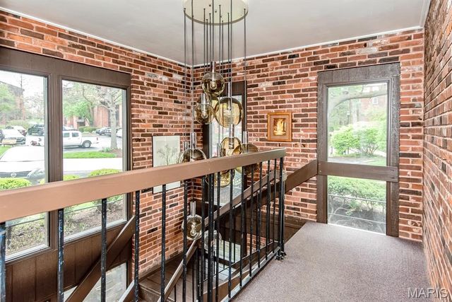 550 Coeur De Royale Drive 301, Creve Coeur, MO 63141