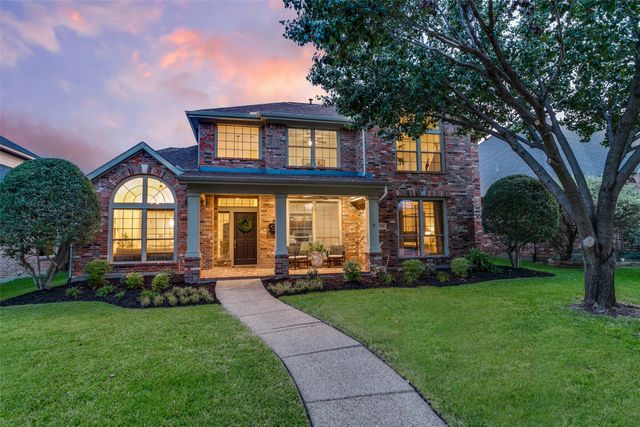 2270 Magic Mantle Drive, Lewisville, TX 75056
