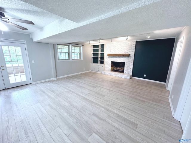 11406 Crestfield Drive, Huntsville, AL 35803