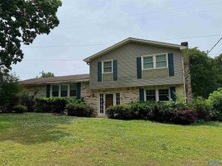 11406 Crestfield Drive, Huntsville, AL 35803