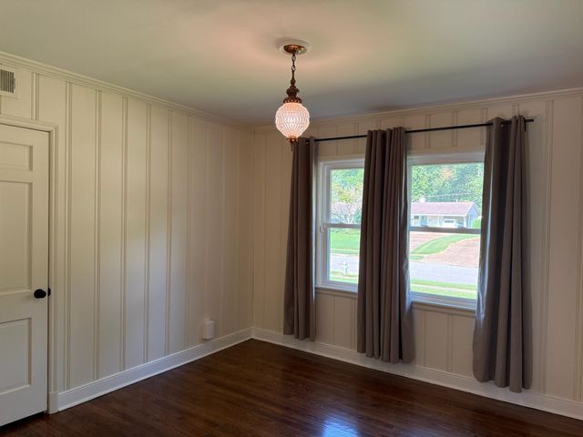 1086 PERKINS TER, Memphis, TN 38117