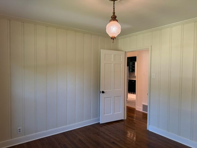 1086 PERKINS TER, Memphis, TN 38117