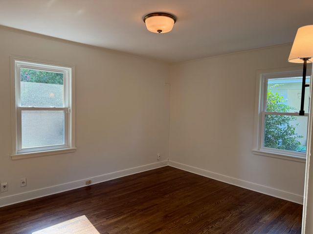 1086 PERKINS TER, Memphis, TN 38117