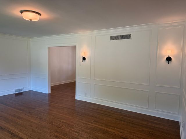 1086 PERKINS TER, Memphis, TN 38117