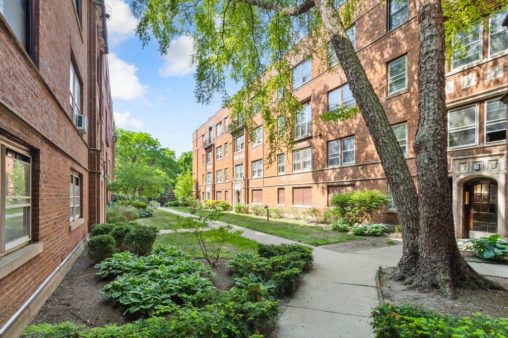 1554 W Juneway Terrace 1R, Chicago, IL 60626