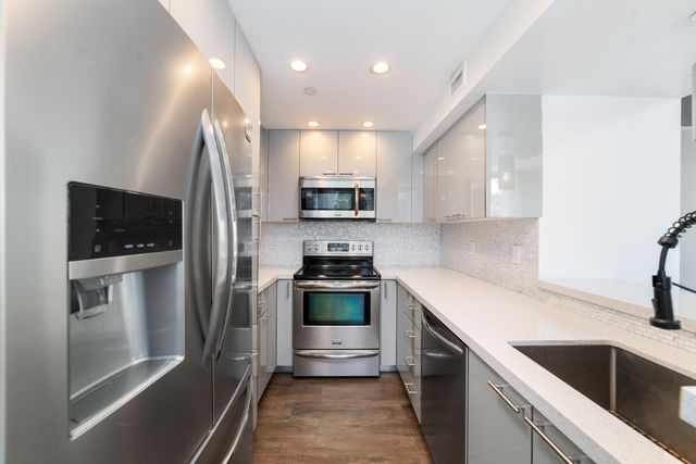 1200 West Avenue 316, Miami Beach, FL 33139