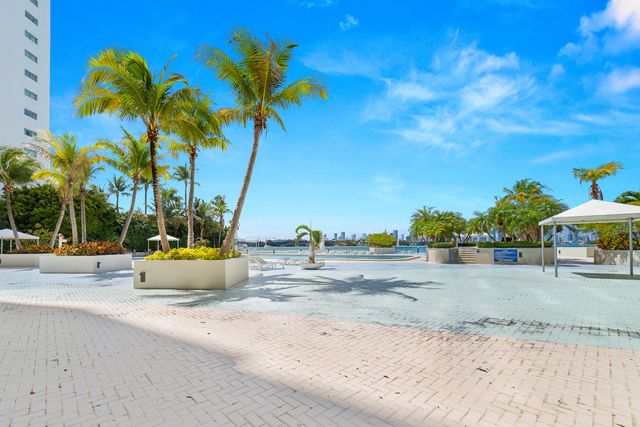 1200 West Avenue 316, Miami Beach, FL 33139