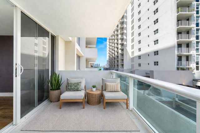 1200 West Avenue 316, Miami Beach, FL 33139