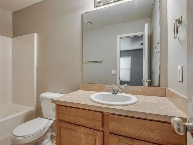 9728 SW 27th Street, Oklahoma City, OK 73128