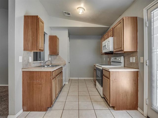 9728 SW 27th Street, Oklahoma City, OK 73128