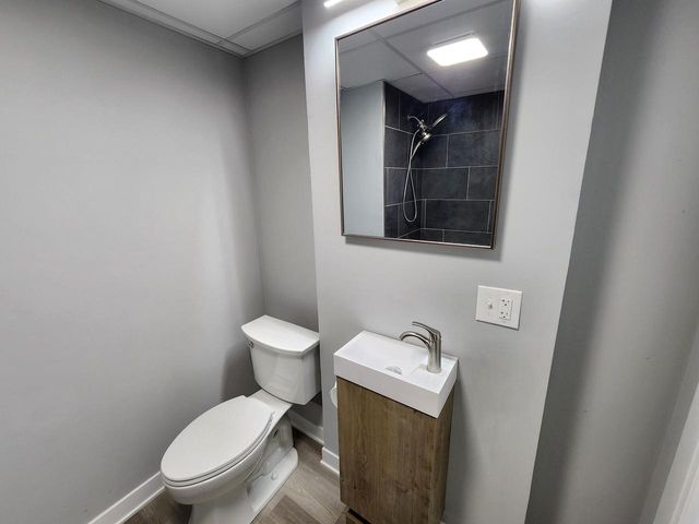 N9523 Sunset DRIVE, East Troy, WI 53120