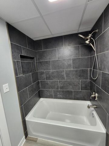 N9523 Sunset DRIVE, East Troy, WI 53120