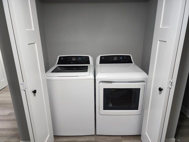 N9523 Sunset DRIVE, East Troy, WI 53120