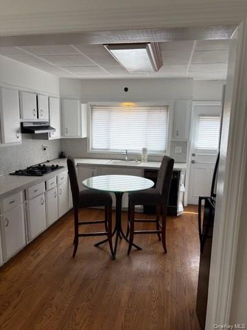 6602 Hull Avenue, Maspeth, NY 11378