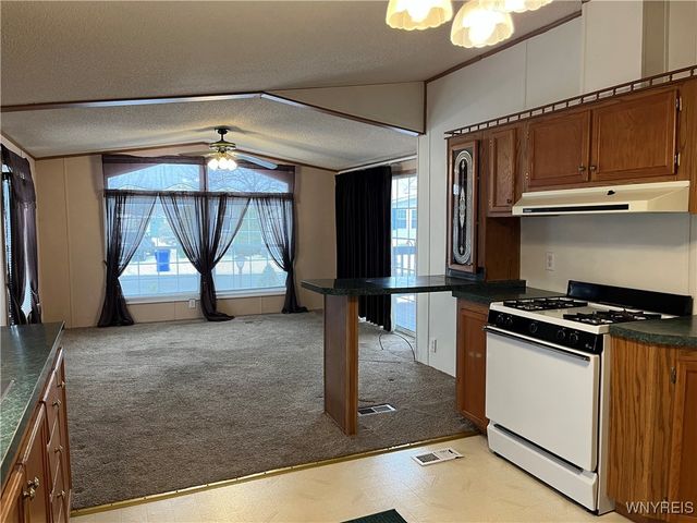 1164 Timberwood Drive, Lockport Town, NY 14094