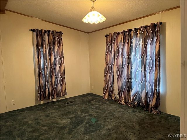 1164 Timberwood Drive, Lockport Town, NY 14094