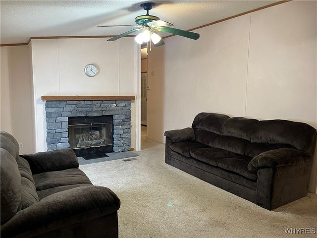 1164 Timberwood Drive, Lockport Town, NY 14094