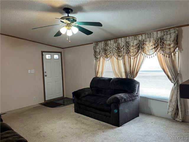 1164 Timberwood Drive, Lockport Town, NY 14094