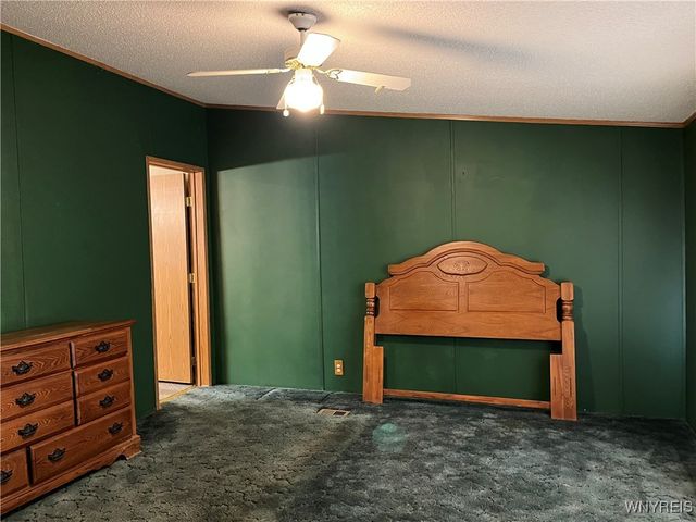 1164 Timberwood Drive, Lockport Town, NY 14094