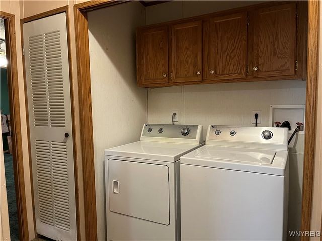 1164 Timberwood Drive, Lockport Town, NY 14094